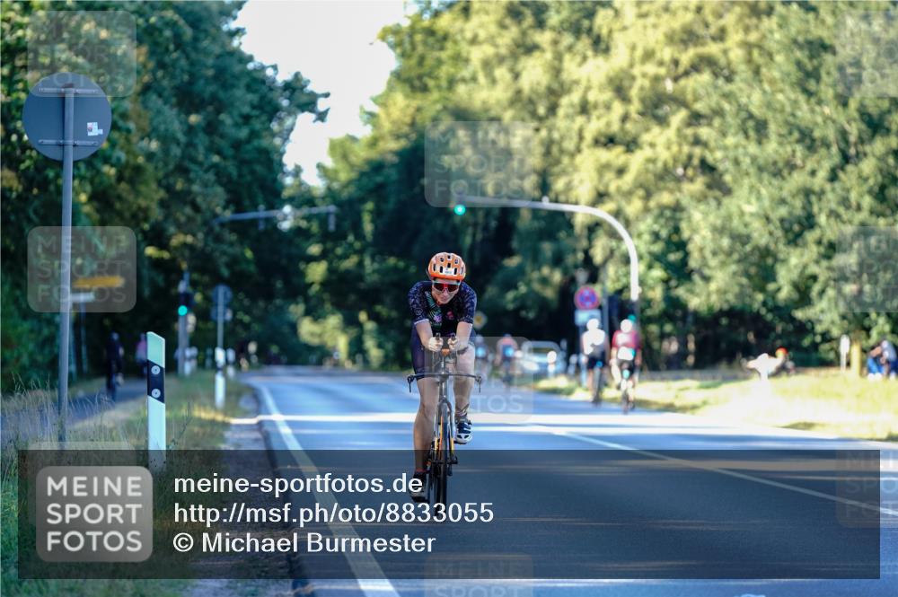 07.09.2025 - 19. Norderstedt Triathlon Michael Burmester http://msf.ph/oto/8833055 07.09.2025 16:28:32 Radfahren 1613 meine-sportfotos.de