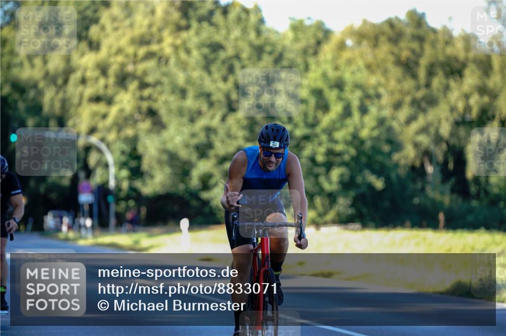 07.09.2025 - 19. Norderstedt Triathlon Michael Burmester http://msf.ph/oto/8833071 07.09.2025 16:29:55 Radfahren 864, 924, 1448 meine-sportfotos.de