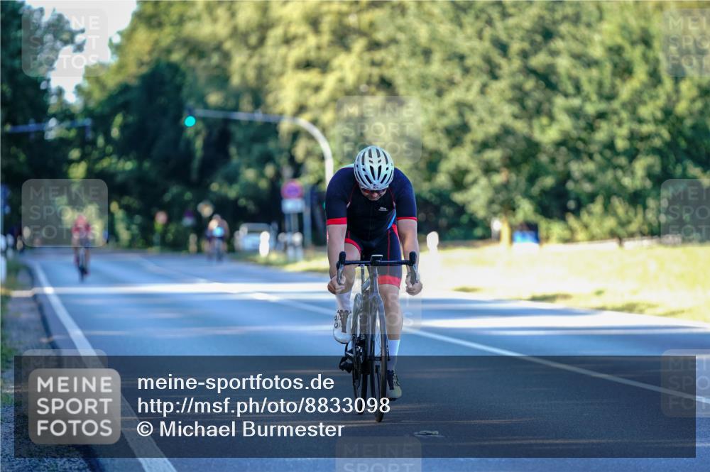 07.09.2025 - 19. Norderstedt Triathlon Michael Burmester http://msf.ph/oto/8833098 07.09.2025 16:31:15 Radfahren 931 meine-sportfotos.de