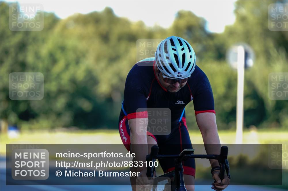 07.09.2025 - 19. Norderstedt Triathlon Michael Burmester http://msf.ph/oto/8833100 07.09.2025 16:31:16 Radfahren 931 meine-sportfotos.de