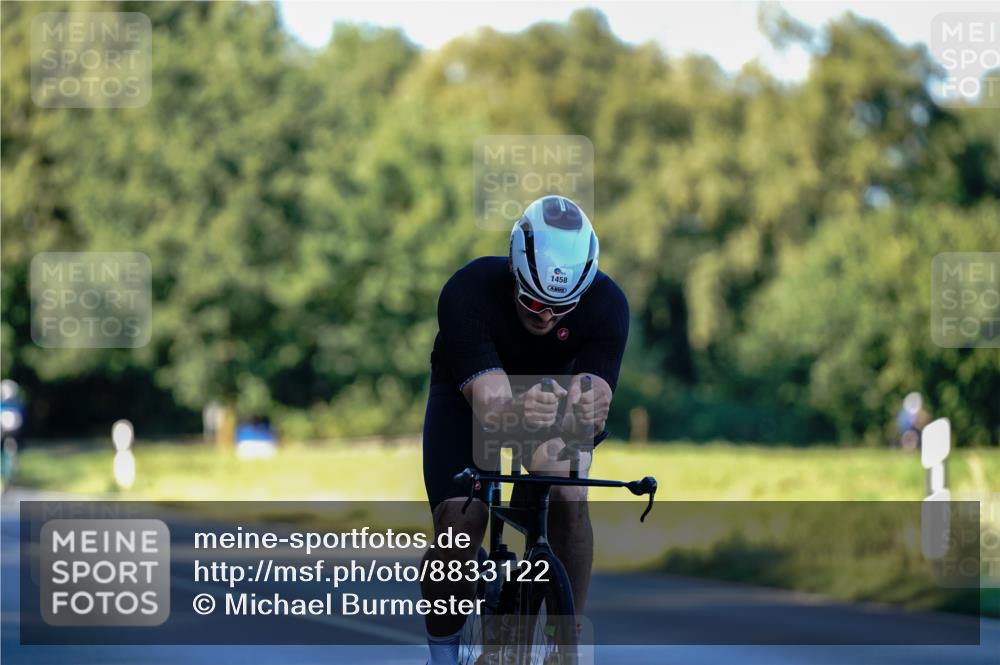 07.09.2025 - 19. Norderstedt Triathlon Michael Burmester http://msf.ph/oto/8833122 07.09.2025 16:32:31 Radfahren 432, 1458 meine-sportfotos.de