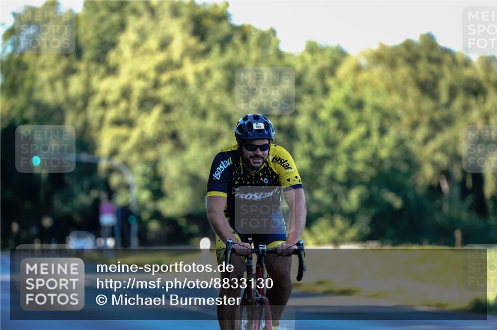 07.09.2025 - 19. Norderstedt Triathlon Michael Burmester http://msf.ph/oto/8833130 07.09.2025 16:34:23 Radfahren 935 meine-sportfotos.de