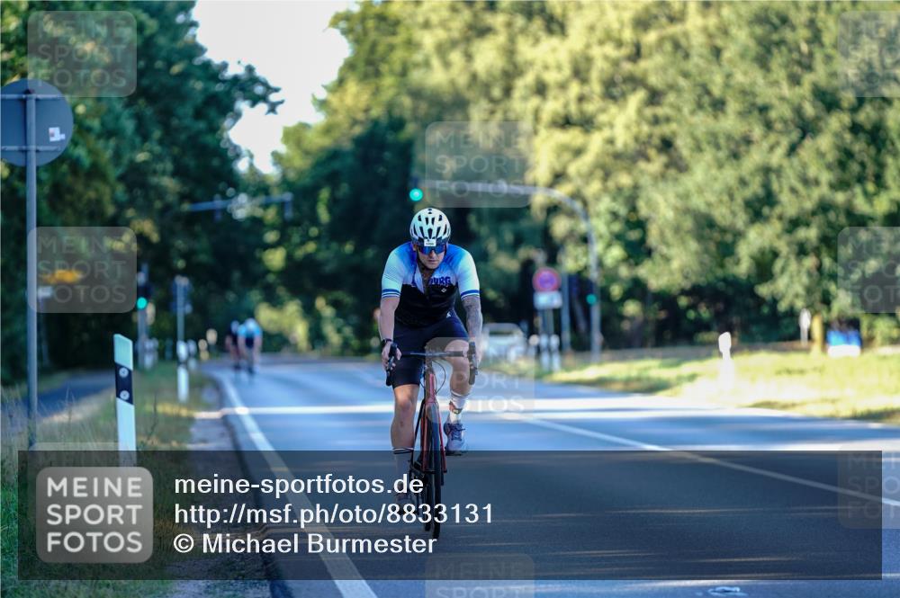 07.09.2025 - 19. Norderstedt Triathlon Michael Burmester http://msf.ph/oto/8833131 07.09.2025 16:34:51 Radfahren 1400 meine-sportfotos.de