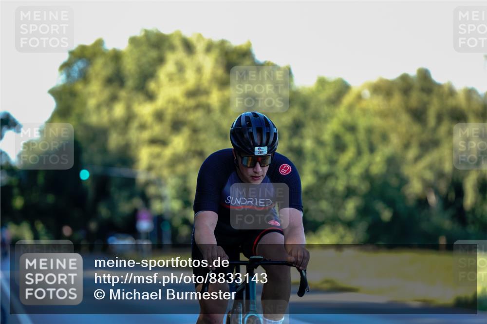 07.09.2025 - 19. Norderstedt Triathlon Michael Burmester http://msf.ph/oto/8833143 07.09.2025 16:35:50 Radfahren 381 meine-sportfotos.de