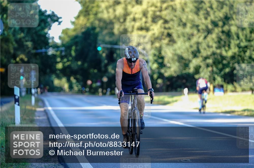 07.09.2025 - 19. Norderstedt Triathlon Michael Burmester http://msf.ph/oto/8833147 07.09.2025 16:36:04 Radfahren 378, 1443 meine-sportfotos.de