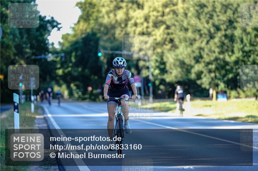 07.09.2025 - 19. Norderstedt Triathlon Michael Burmester http://msf.ph/oto/8833160 07.09.2025 16:37:04 Radfahren  meine-sportfotos.de