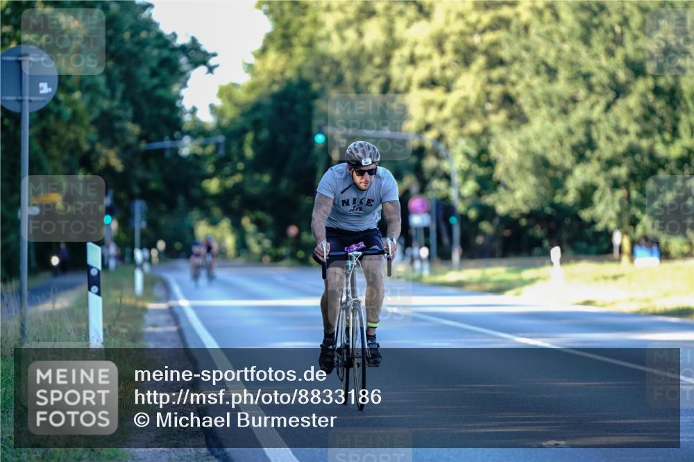 07.09.2025 - 19. Norderstedt Triathlon Michael Burmester http://msf.ph/oto/8833186 07.09.2025 16:38:23 Radfahren 429, 925 meine-sportfotos.de