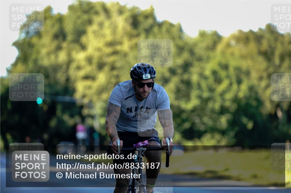 07.09.2025 - 19. Norderstedt Triathlon Michael Burmester http://msf.ph/oto/8833187 07.09.2025 16:38:25 Radfahren 429, 925 meine-sportfotos.de