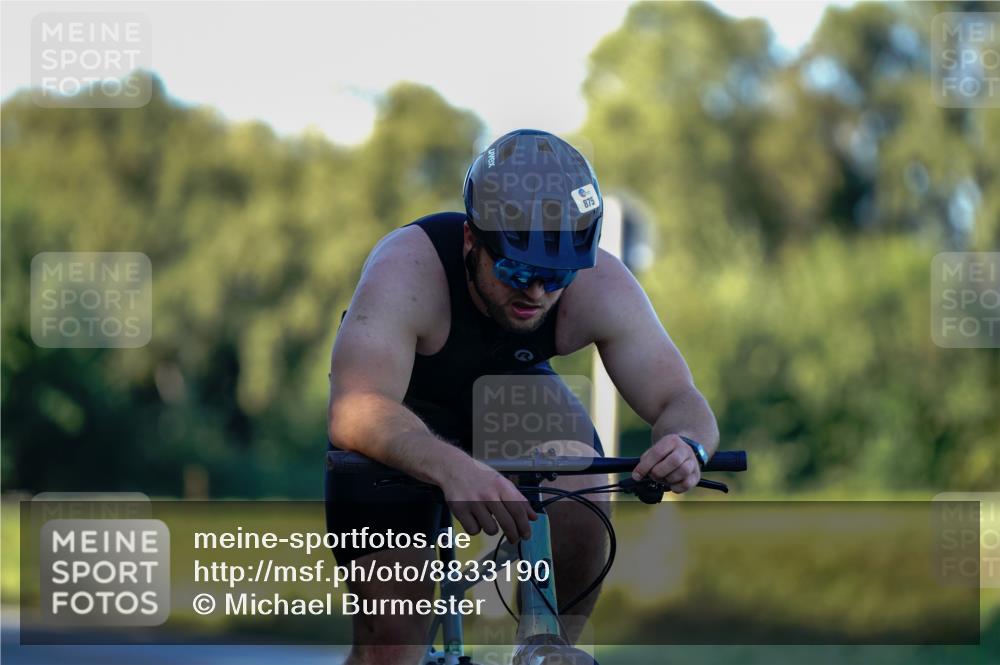 07.09.2025 - 19. Norderstedt Triathlon Michael Burmester http://msf.ph/oto/8833190 07.09.2025 16:38:36 Radfahren 875, 912 meine-sportfotos.de