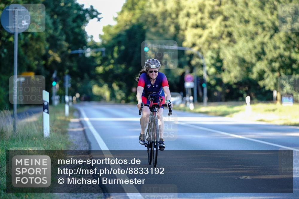 07.09.2025 - 19. Norderstedt Triathlon Michael Burmester http://msf.ph/oto/8833192 07.09.2025 16:39:19 Radfahren 1541 meine-sportfotos.de