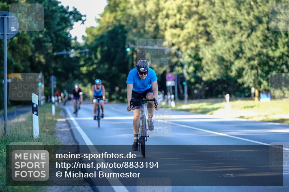 07.09.2025 - 19. Norderstedt Triathlon Michael Burmester http://msf.ph/oto/8833194 07.09.2025 16:39:57 Radfahren 383 meine-sportfotos.de