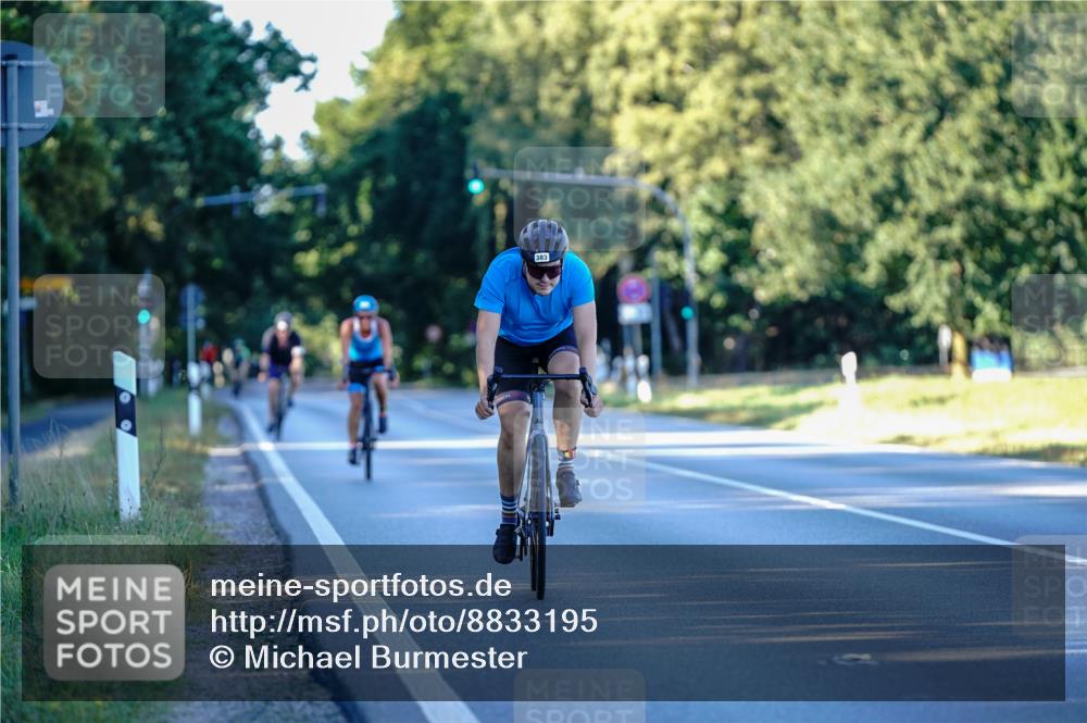 07.09.2025 - 19. Norderstedt Triathlon Michael Burmester http://msf.ph/oto/8833195 07.09.2025 16:39:57 Radfahren 383 meine-sportfotos.de