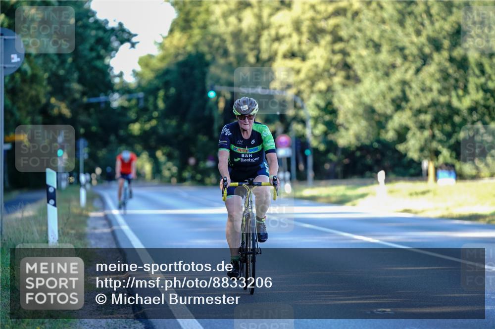 07.09.2025 - 19. Norderstedt Triathlon Michael Burmester http://msf.ph/oto/8833206 07.09.2025 16:40:17 Radfahren 1547 meine-sportfotos.de