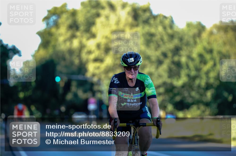 07.09.2025 - 19. Norderstedt Triathlon Michael Burmester http://msf.ph/oto/8833209 07.09.2025 16:40:18 Radfahren 1547 meine-sportfotos.de