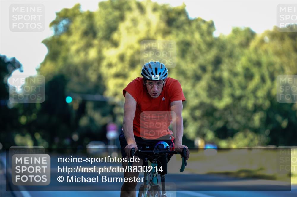 07.09.2025 - 19. Norderstedt Triathlon Michael Burmester http://msf.ph/oto/8833214 07.09.2025 16:40:25 Radfahren 1513 meine-sportfotos.de