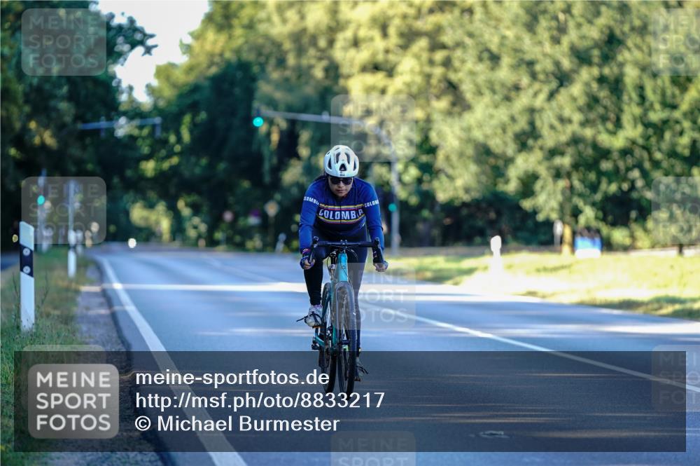 07.09.2025 - 19. Norderstedt Triathlon Michael Burmester http://msf.ph/oto/8833217 07.09.2025 16:40:50 Radfahren 954 meine-sportfotos.de