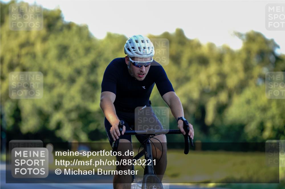 07.09.2025 - 19. Norderstedt Triathlon Michael Burmester http://msf.ph/oto/8833221 07.09.2025 16:44:00 Radfahren 372 meine-sportfotos.de