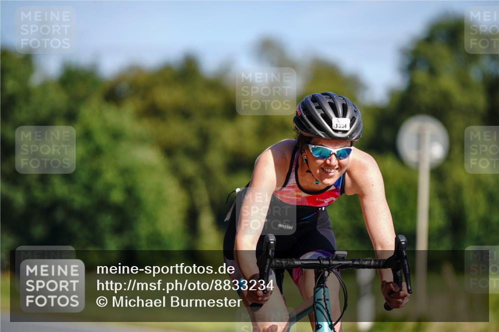 07.09.2025 - 19. Norderstedt Triathlon Michael Burmester http://msf.ph/oto/8833234 07.09.2025 11:44:29 Radfahren 1334 meine-sportfotos.de
