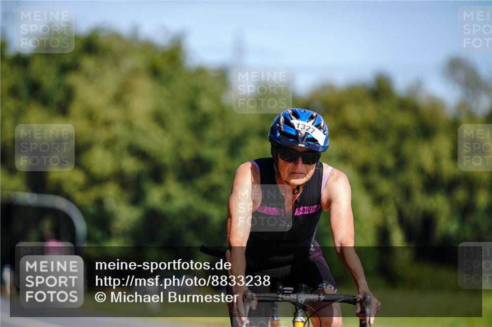 07.09.2025 - 19. Norderstedt Triathlon Michael Burmester http://msf.ph/oto/8833238 07.09.2025 11:44:36 Radfahren 152, 1327 meine-sportfotos.de