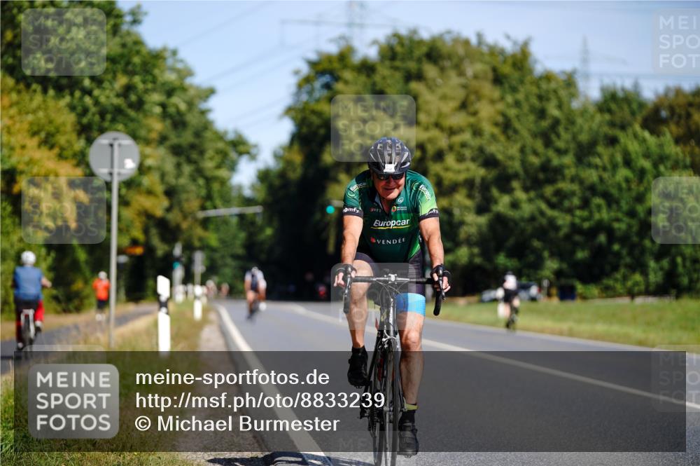07.09.2025 - 19. Norderstedt Triathlon Michael Burmester http://msf.ph/oto/8833239 07.09.2025 11:44:38 Radfahren 152, 1327 meine-sportfotos.de