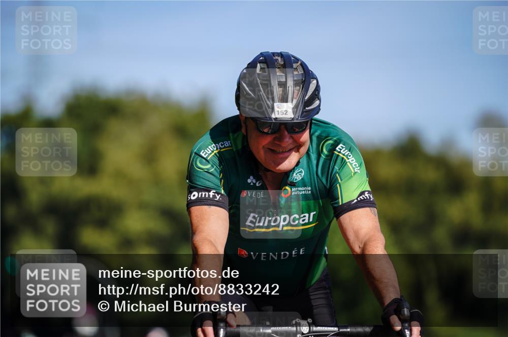 07.09.2025 - 19. Norderstedt Triathlon Michael Burmester http://msf.ph/oto/8833242 07.09.2025 11:44:39 Radfahren 152, 1327 meine-sportfotos.de