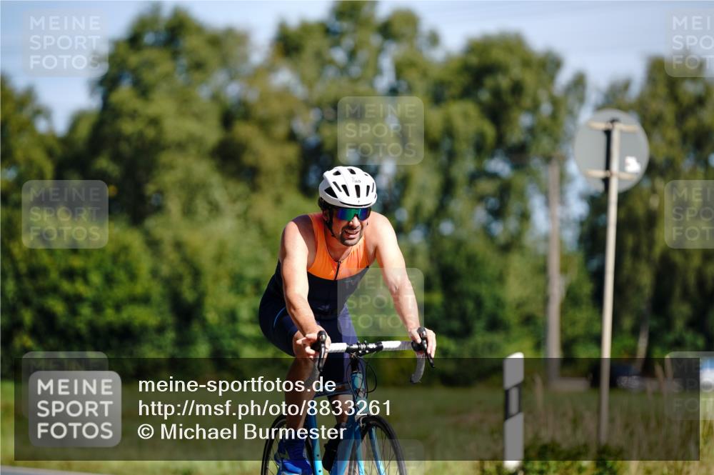 07.09.2025 - 19. Norderstedt Triathlon Michael Burmester http://msf.ph/oto/8833261 07.09.2025 11:45:29 Radfahren 1190, 1365 meine-sportfotos.de