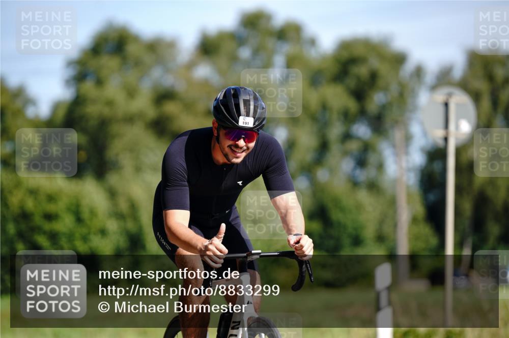 07.09.2025 - 19. Norderstedt Triathlon Michael Burmester http://msf.ph/oto/8833299 07.09.2025 11:47:19 Radfahren 191 meine-sportfotos.de