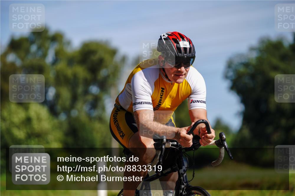 07.09.2025 - 19. Norderstedt Triathlon Michael Burmester http://msf.ph/oto/8833319 07.09.2025 11:47:47 Radfahren 795 meine-sportfotos.de