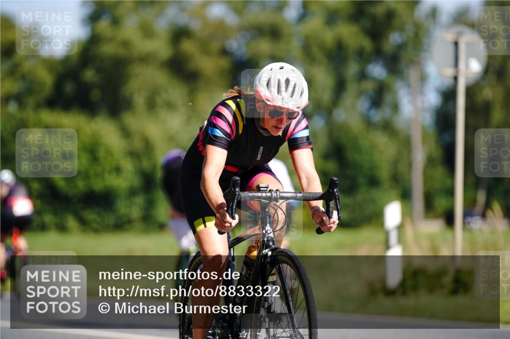 07.09.2025 - 19. Norderstedt Triathlon Michael Burmester http://msf.ph/oto/8833322 07.09.2025 11:47:54 Radfahren 822 meine-sportfotos.de