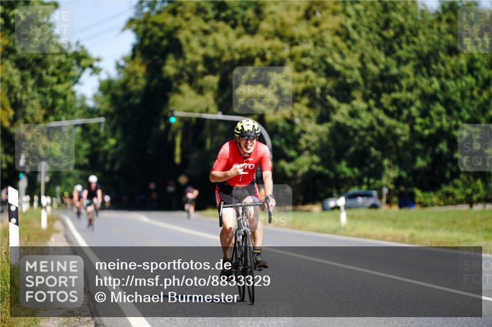 07.09.2025 - 19. Norderstedt Triathlon Michael Burmester http://msf.ph/oto/8833329 07.09.2025 11:48:41 Radfahren 1372 meine-sportfotos.de