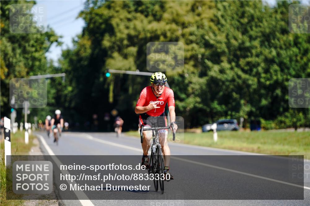 07.09.2025 - 19. Norderstedt Triathlon Michael Burmester http://msf.ph/oto/8833330 07.09.2025 11:48:41 Radfahren 1372 meine-sportfotos.de