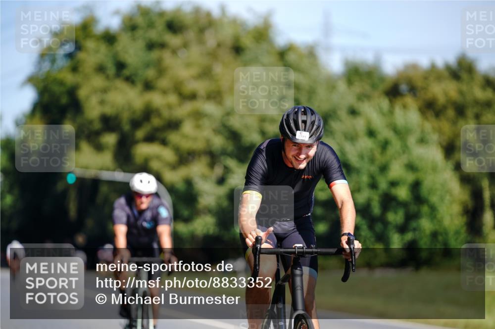 07.09.2025 - 19. Norderstedt Triathlon Michael Burmester http://msf.ph/oto/8833352 07.09.2025 11:49:47 Radfahren 253, 1223 meine-sportfotos.de