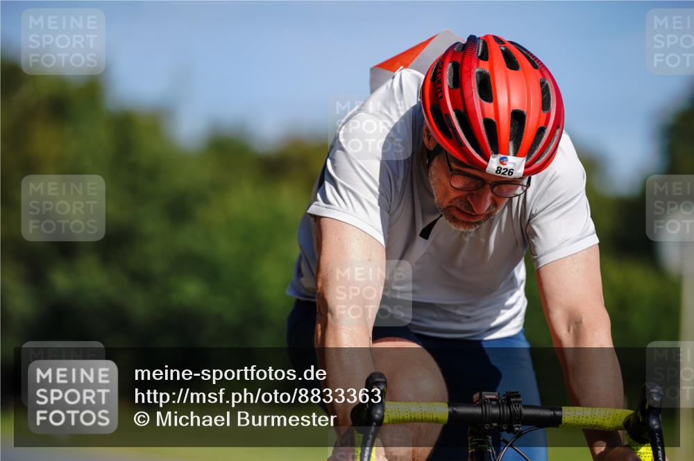 07.09.2025 - 19. Norderstedt Triathlon Michael Burmester http://msf.ph/oto/8833363 07.09.2025 11:50:00 Radfahren 826, 849 meine-sportfotos.de