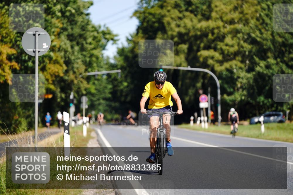 07.09.2025 - 19. Norderstedt Triathlon Michael Burmester http://msf.ph/oto/8833365 07.09.2025 11:50:12 Radfahren 228 meine-sportfotos.de