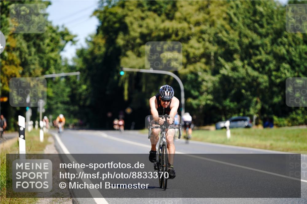 07.09.2025 - 19. Norderstedt Triathlon Michael Burmester http://msf.ph/oto/8833370 07.09.2025 11:50:26 Radfahren 746 meine-sportfotos.de