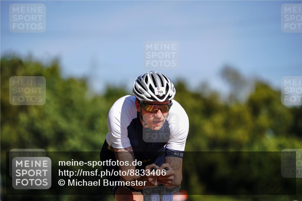07.09.2025 - 19. Norderstedt Triathlon Michael Burmester http://msf.ph/oto/8833406 07.09.2025 11:52:02 Radfahren 768 meine-sportfotos.de