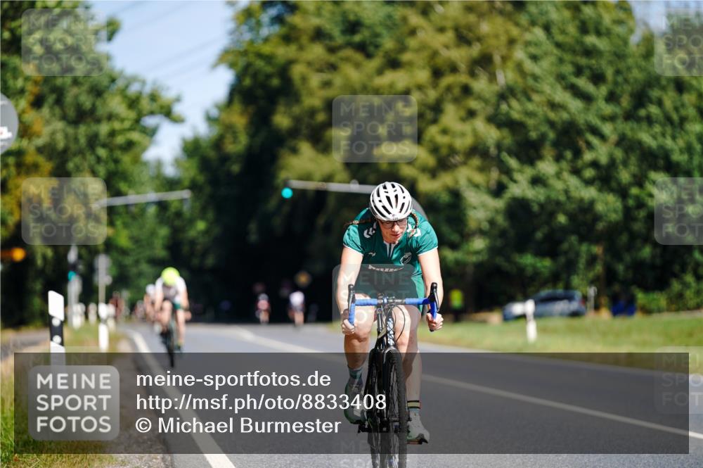 07.09.2025 - 19. Norderstedt Triathlon Michael Burmester http://msf.ph/oto/8833408 07.09.2025 11:52:10 Radfahren 720 meine-sportfotos.de