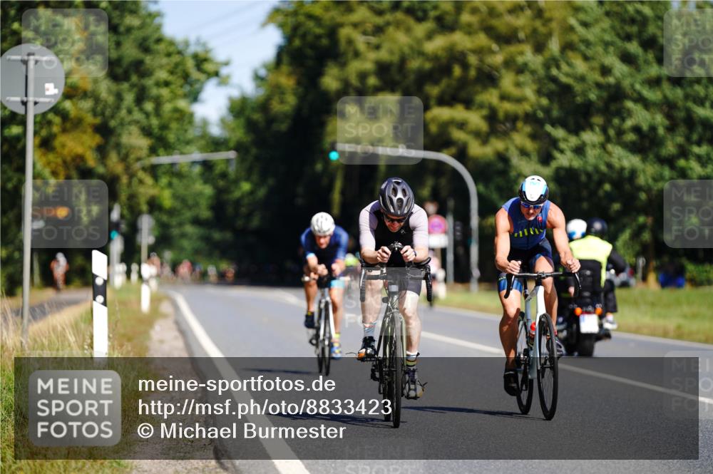 07.09.2025 - 19. Norderstedt Triathlon Michael Burmester http://msf.ph/oto/8833423 07.09.2025 11:52:48 Radfahren 136, 791, 837 meine-sportfotos.de
