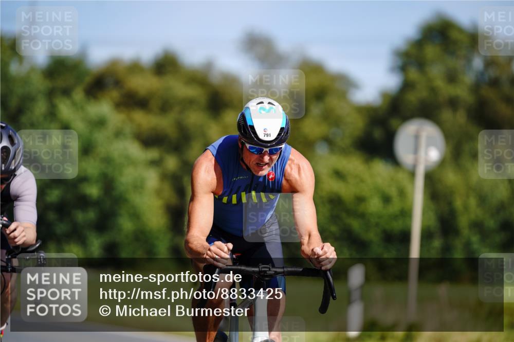 07.09.2025 - 19. Norderstedt Triathlon Michael Burmester http://msf.ph/oto/8833425 07.09.2025 11:52:50 Radfahren 136, 791, 837 meine-sportfotos.de