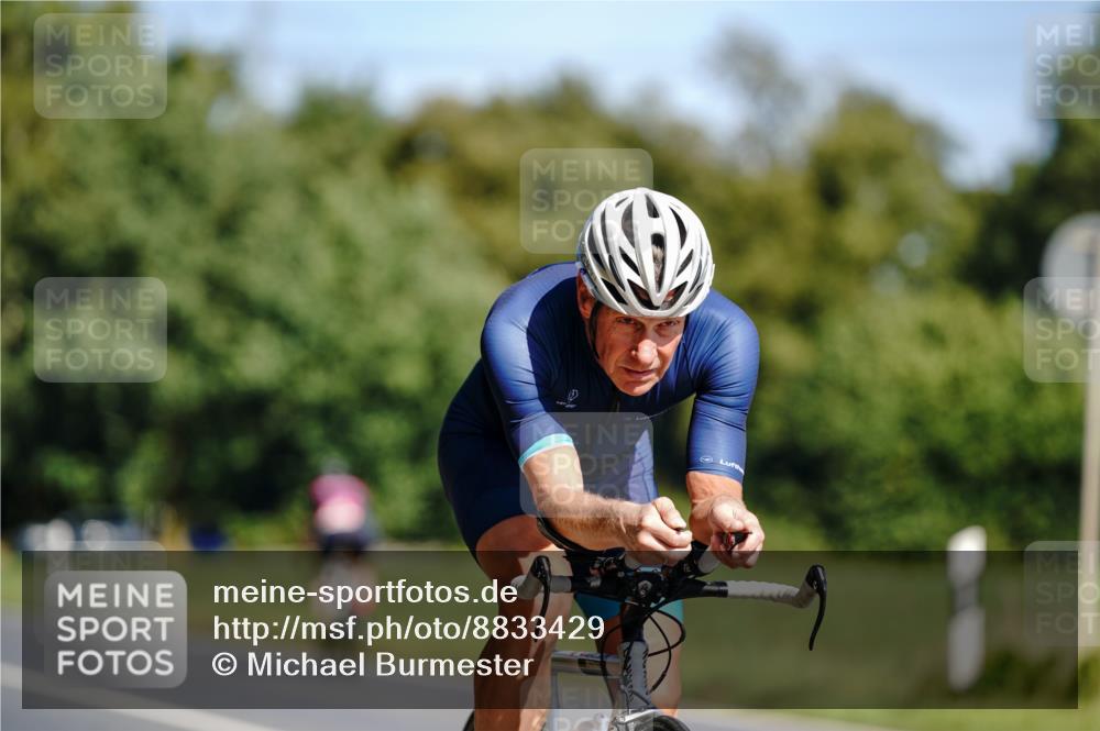 07.09.2025 - 19. Norderstedt Triathlon Michael Burmester http://msf.ph/oto/8833429 07.09.2025 11:52:51 Radfahren 136, 791, 837 meine-sportfotos.de