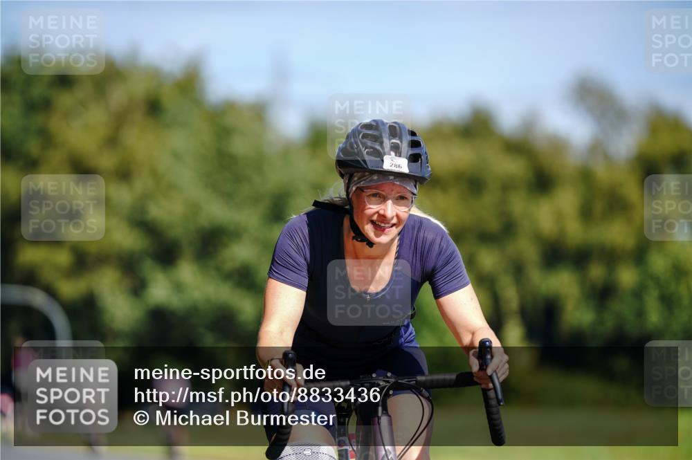 07.09.2025 - 19. Norderstedt Triathlon Michael Burmester http://msf.ph/oto/8833436 07.09.2025 11:53:23 Radfahren 286, 800 meine-sportfotos.de