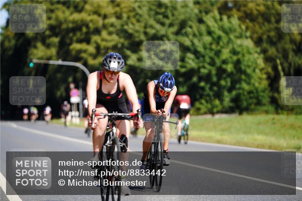 07.09.2025 - 19. Norderstedt Triathlon Michael Burmester http://msf.ph/oto/8833442 07.09.2025 11:53:41 Radfahren 168, 765, 846 meine-sportfotos.de