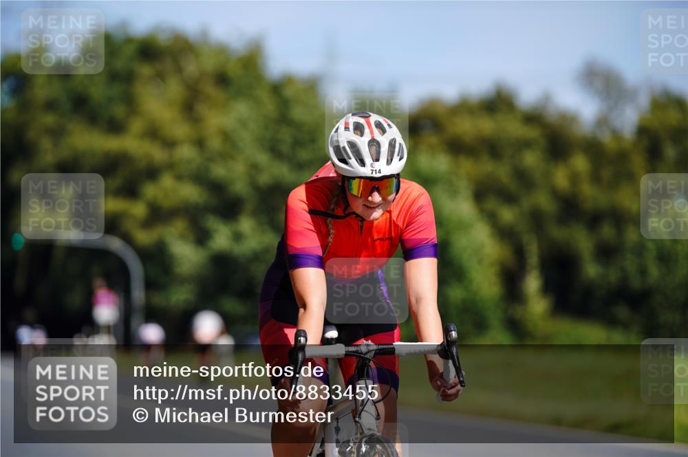 07.09.2025 - 19. Norderstedt Triathlon Michael Burmester http://msf.ph/oto/8833455 07.09.2025 11:54:00 Radfahren 714 meine-sportfotos.de
