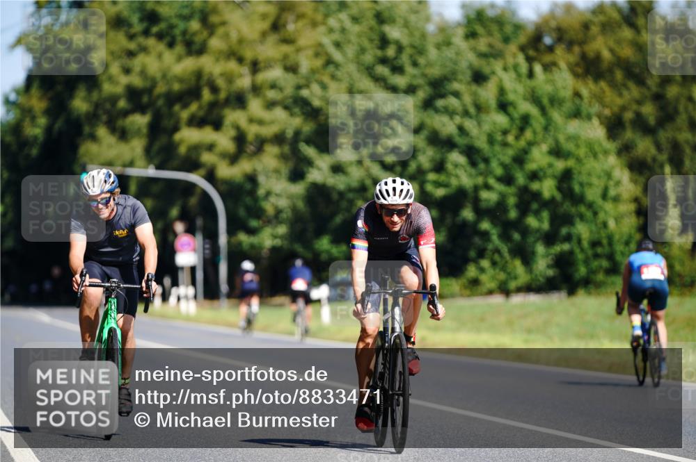 07.09.2025 - 19. Norderstedt Triathlon Michael Burmester http://msf.ph/oto/8833471 07.09.2025 11:54:21 Radfahren 287, 748, 1233 meine-sportfotos.de