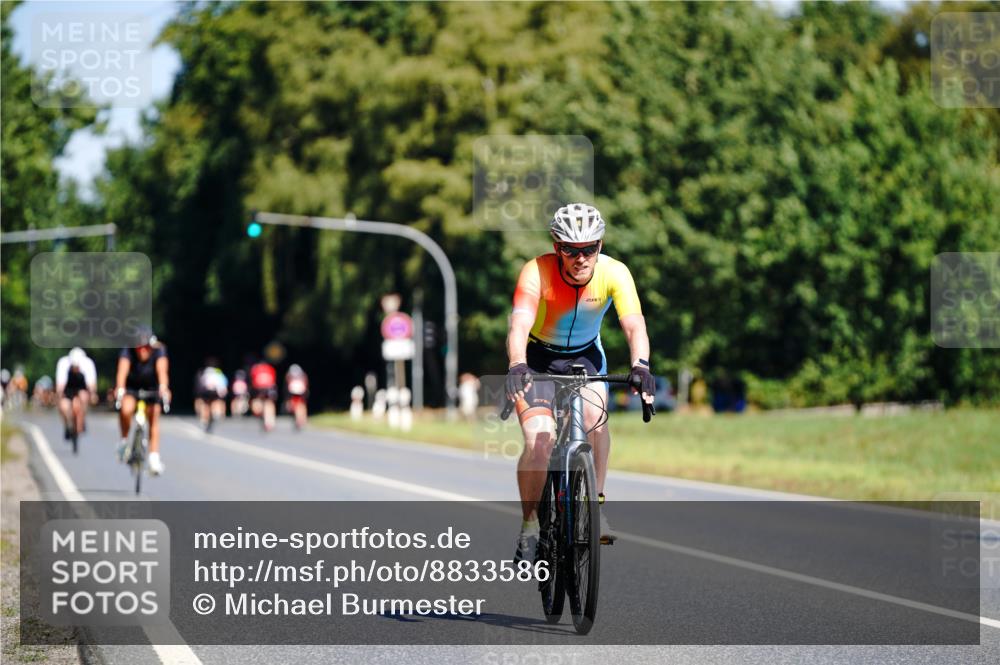 07.09.2025 - 19. Norderstedt Triathlon Michael Burmester http://msf.ph/oto/8833586 07.09.2025 12:03:19 Radfahren 737, 761, 1329 meine-sportfotos.de