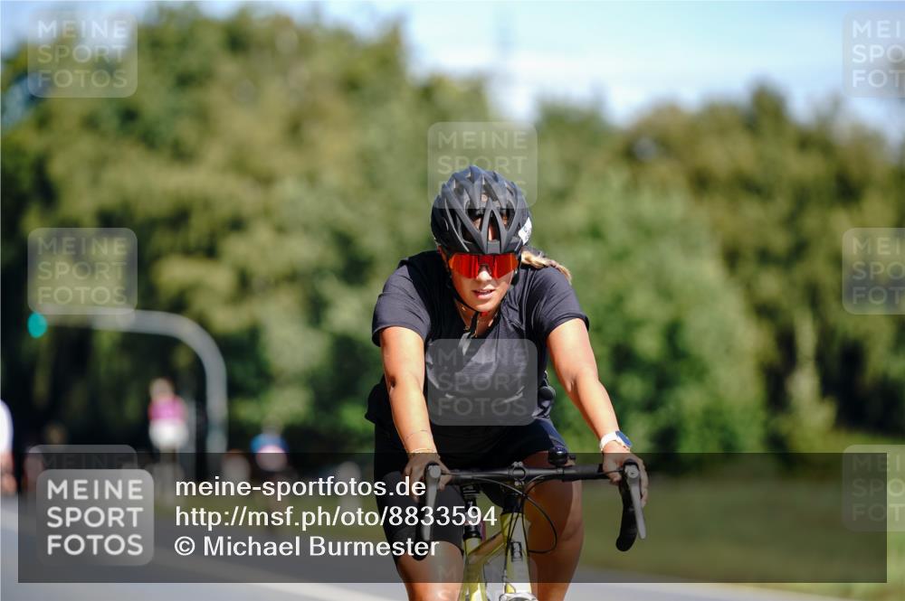 07.09.2025 - 19. Norderstedt Triathlon Michael Burmester http://msf.ph/oto/8833594 07.09.2025 12:03:25 Radfahren 1387 meine-sportfotos.de