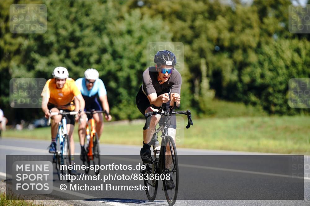 07.09.2025 - 19. Norderstedt Triathlon Michael Burmester http://msf.ph/oto/8833608 07.09.2025 12:03:50 Radfahren 149, 859, 1319 meine-sportfotos.de