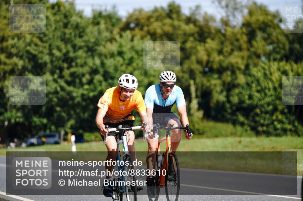 07.09.2025 - 19. Norderstedt Triathlon Michael Burmester http://msf.ph/oto/8833610 07.09.2025 12:03:50 Radfahren 149, 859, 1319 meine-sportfotos.de