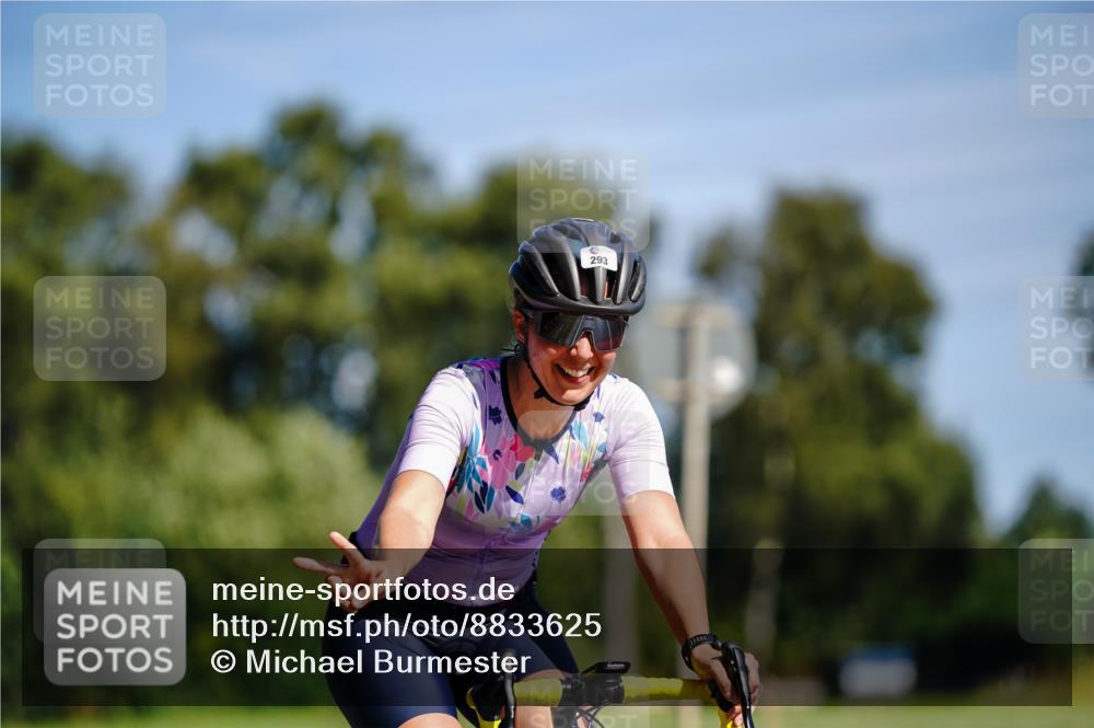 07.09.2025 - 19. Norderstedt Triathlon Michael Burmester http://msf.ph/oto/8833625 07.09.2025 12:04:11 Radfahren 293, 791, 1369 meine-sportfotos.de