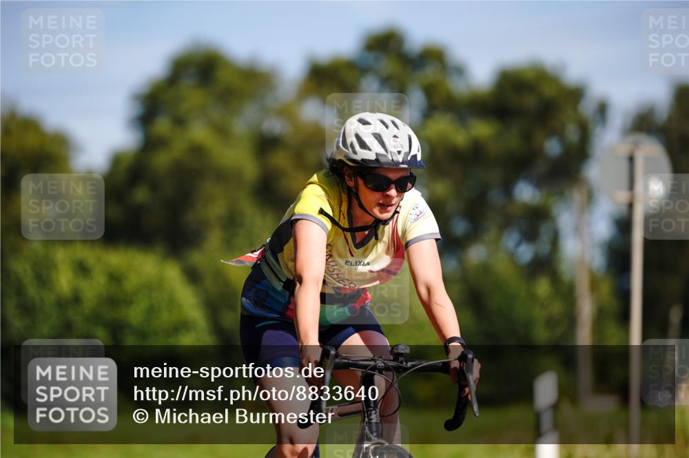07.09.2025 - 19. Norderstedt Triathlon Michael Burmester http://msf.ph/oto/8833640 07.09.2025 12:04:37 Radfahren 860 meine-sportfotos.de